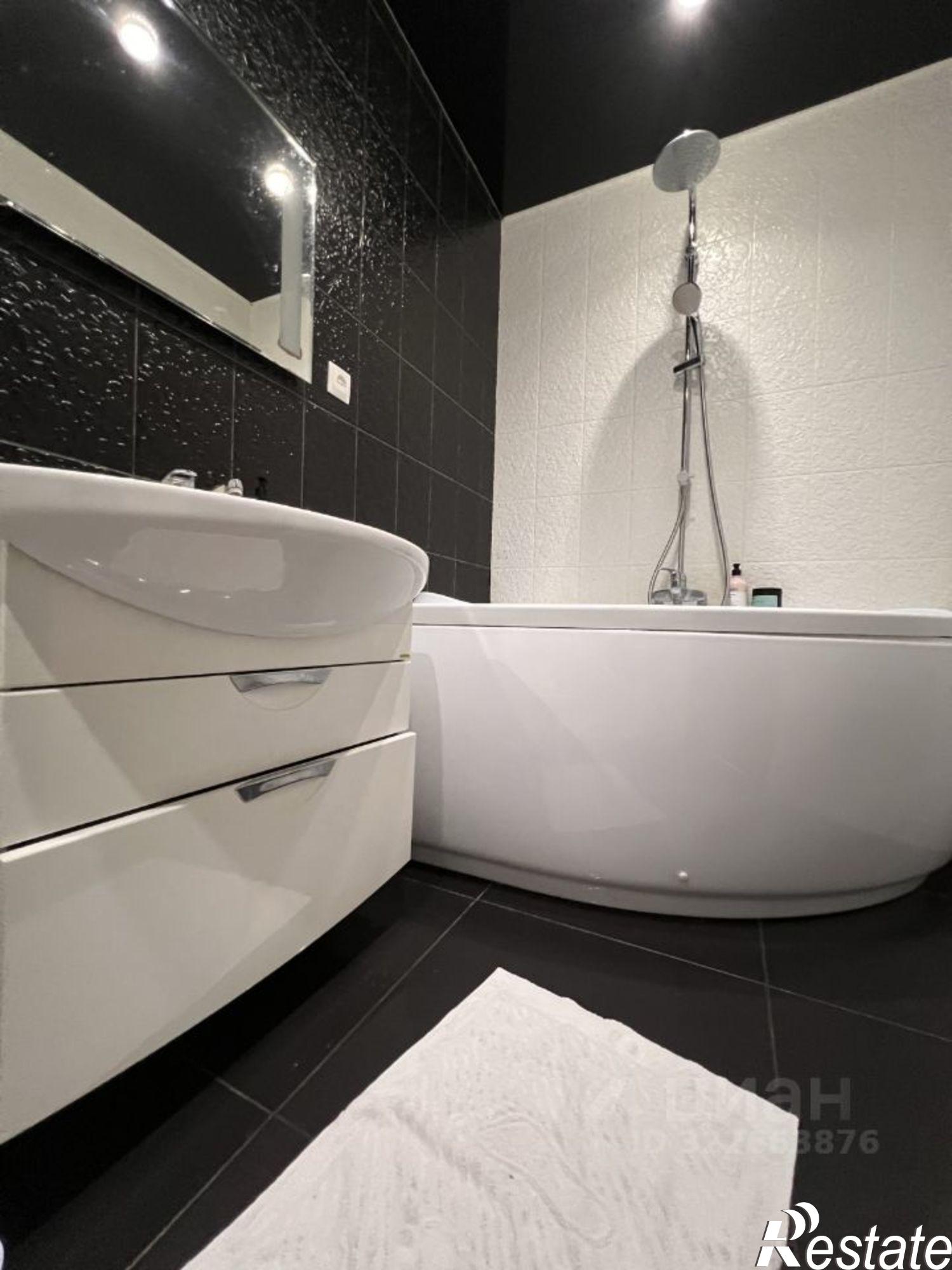 Сдать квартиру за 55 000 рублей на улица Пирогова, 1 к1