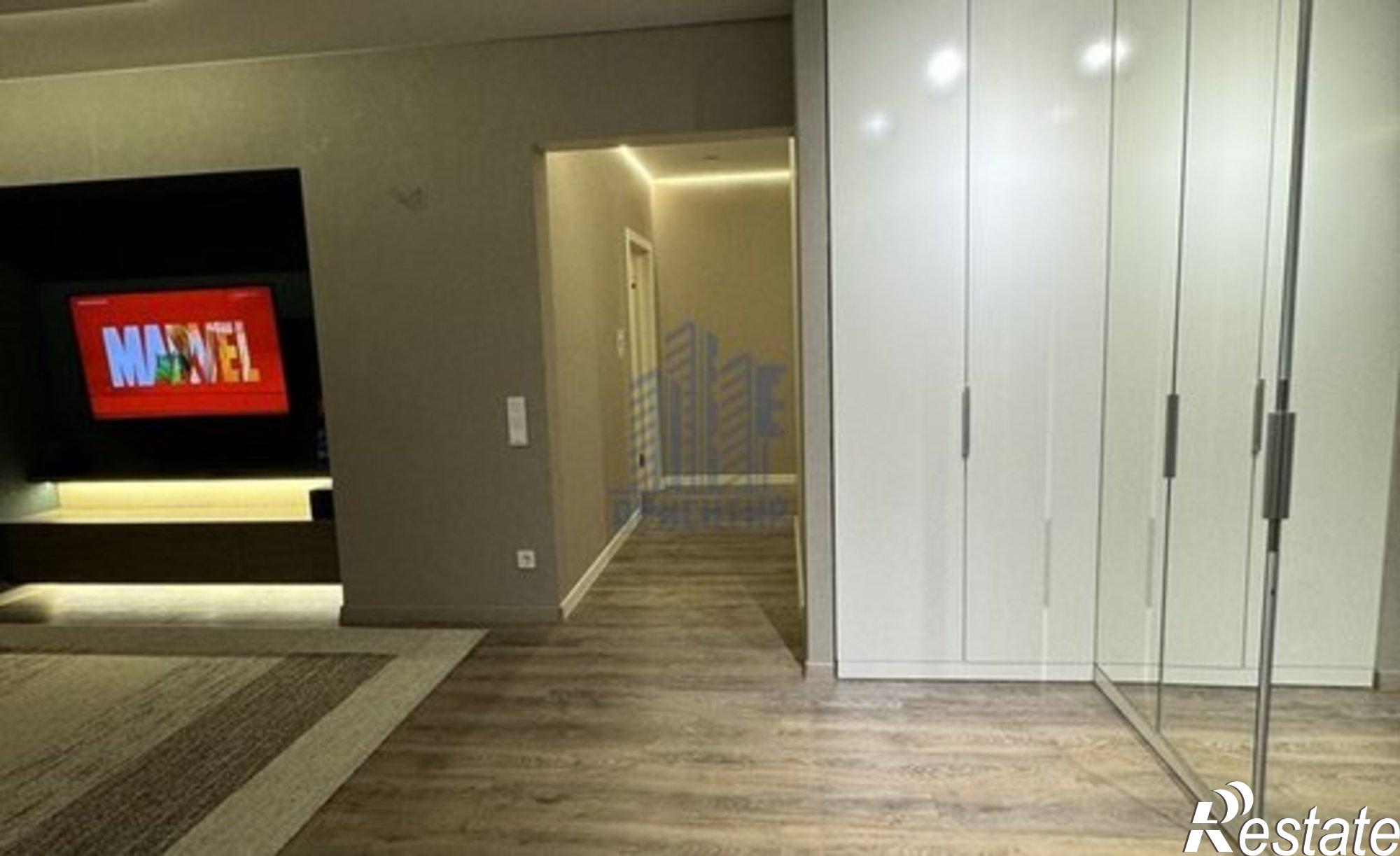 Купить квартиру за 21 900 000 рублей на ул Калинина, 97