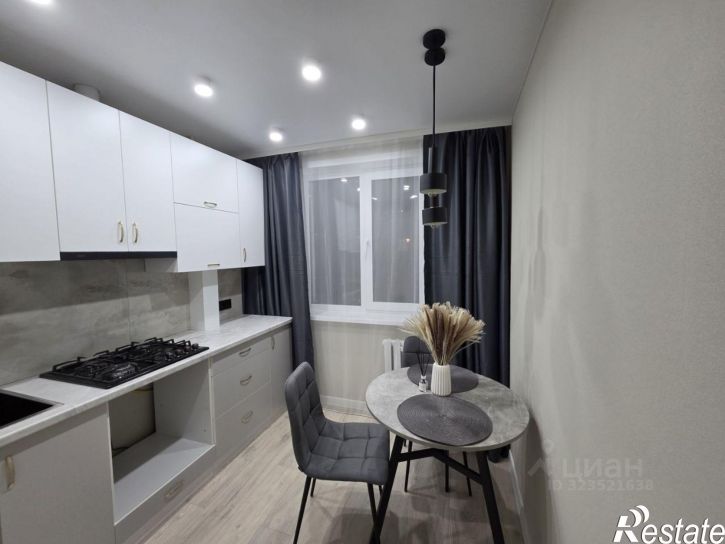 2-комн квартира пр-кт Максима Горького, 23,  д. 23