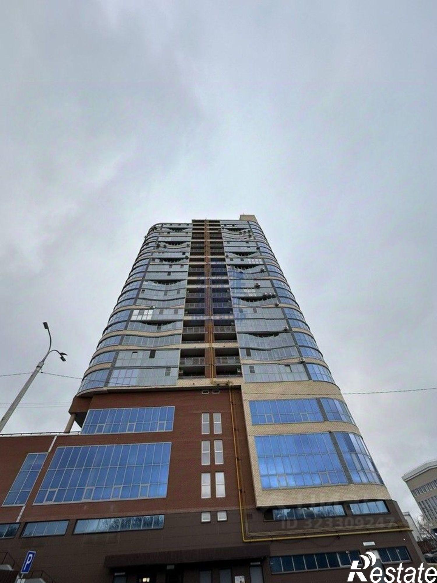 Купить квартиру за 15 300 000 рублей на ул Дзержинского, 5