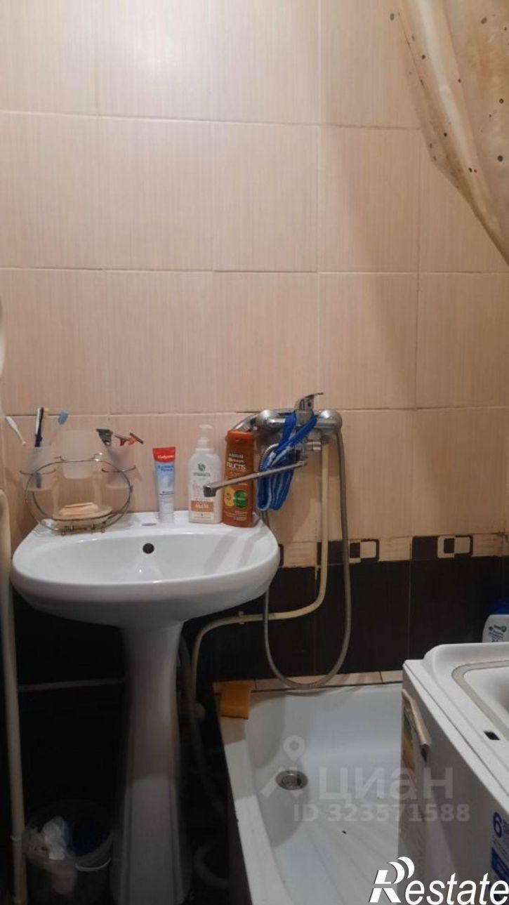 3-комн квартира ул Анисимова, 2,  д. 2