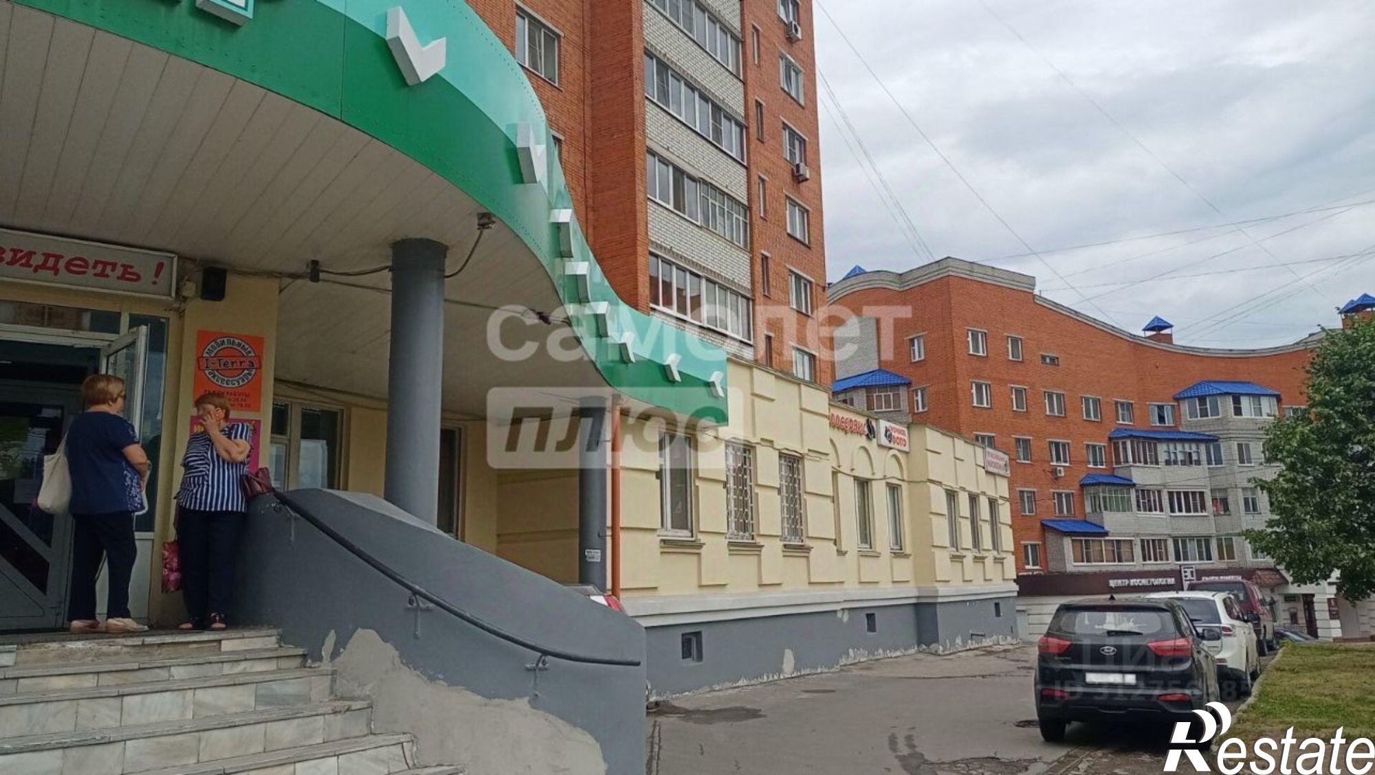 Купить торговое помещение за 110 001 000 рублей на улица Гагарина, 29