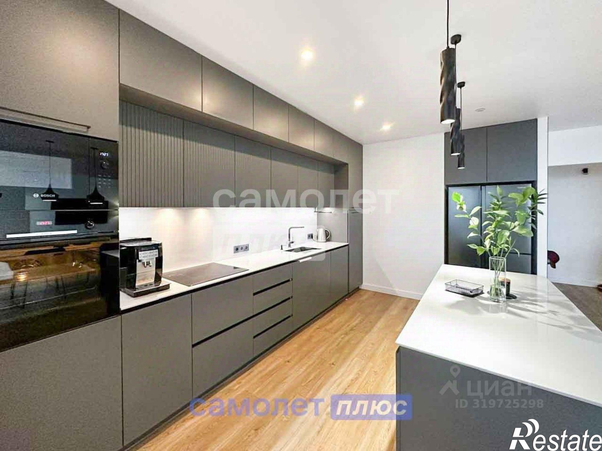 Купить квартиру за 25 000 000 рублей на улица Калинина, 93