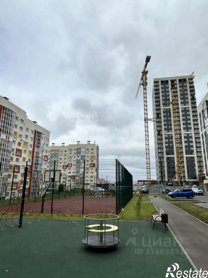 2-комн квартира проспект Геннадия Айги, поз.1,  д. поз.1