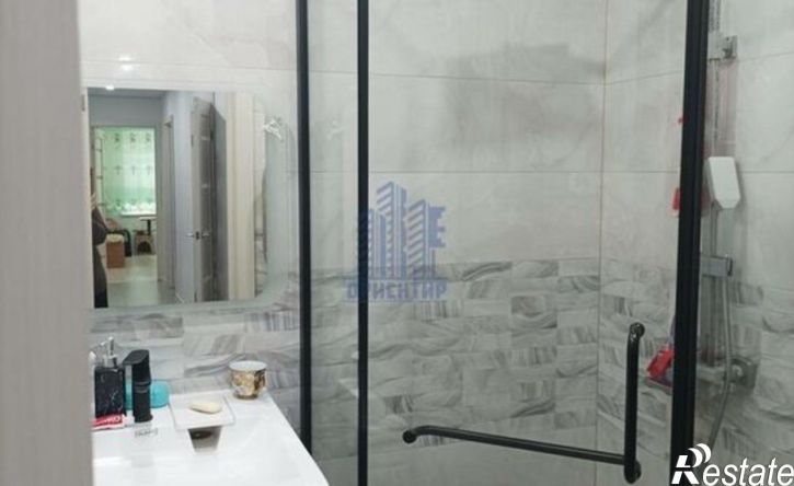 4-комн квартира улица Афанасьева, 12,  д. 12