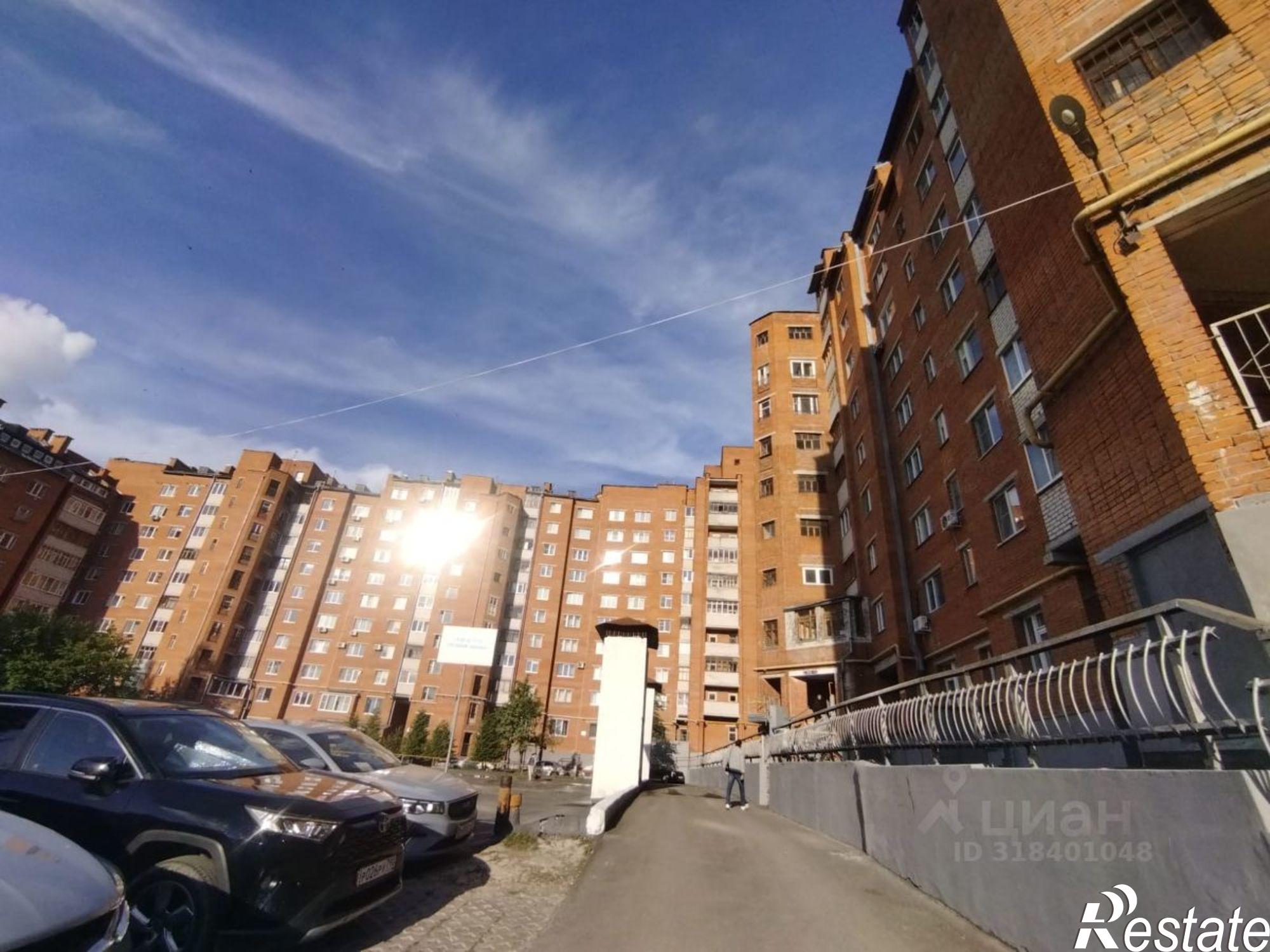 Сдать квартиру за 28 000 рублей на улица Никиты Сверчкова, 8