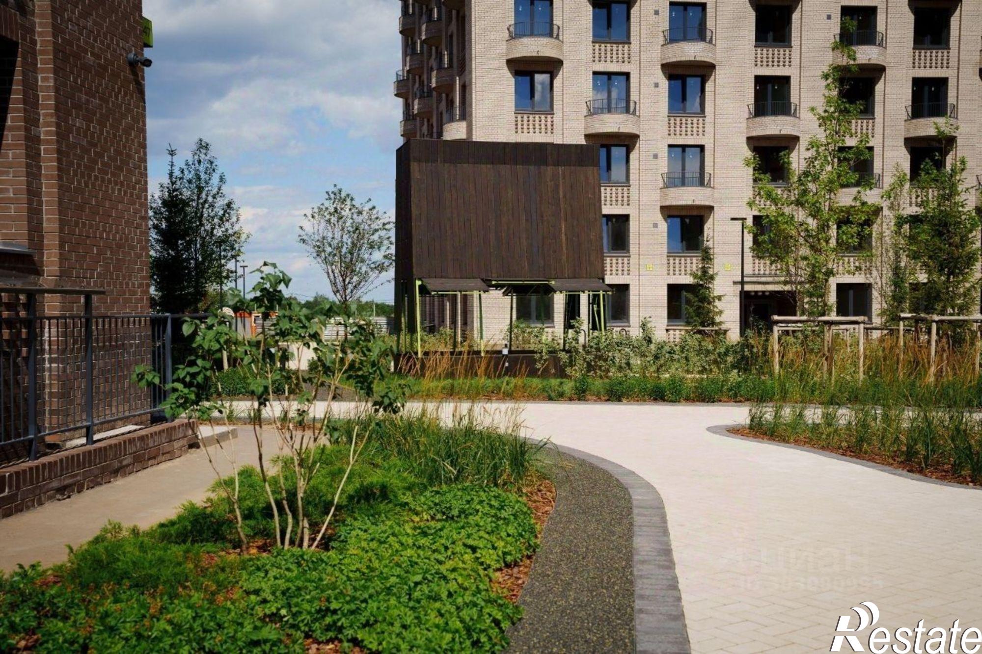 Купить квартиру за 10 692 600 рублей