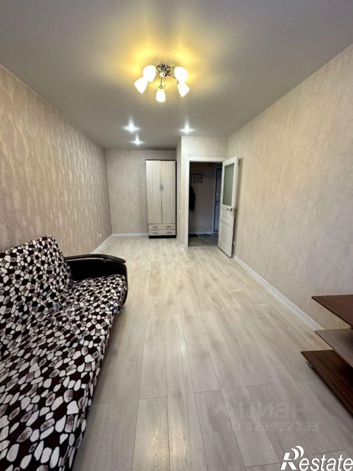 1-комн квартира улица Писателя Лаврентия Таллерова, 24,  д. 24