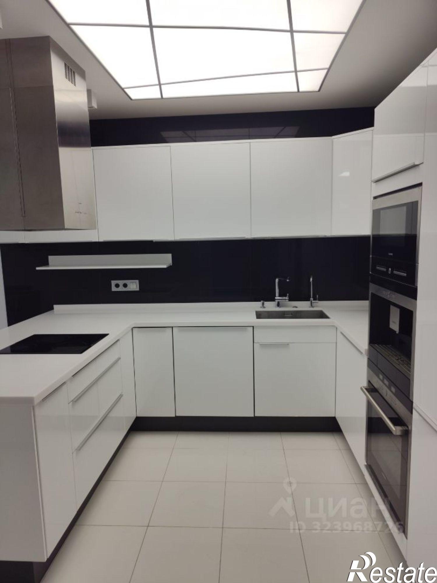 Купить квартиру за 16 500 000 рублей на Московский проспект, 16