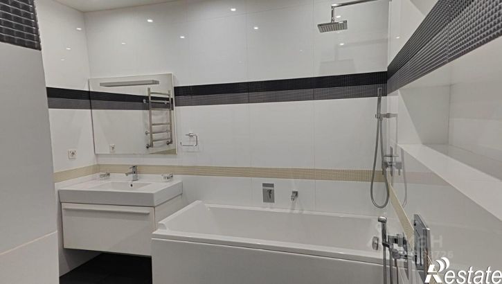 3-комн квартира Московский проспект, 16,  д. 16