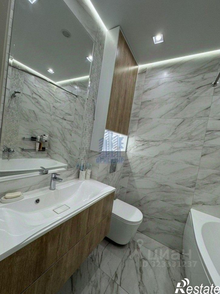 4-комн квартира ул Калинина, 97,  д. 97