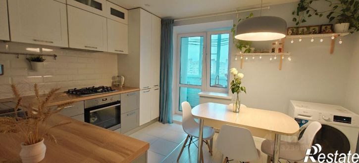 3-комн квартира Новогородская улица, 24,  д. 24