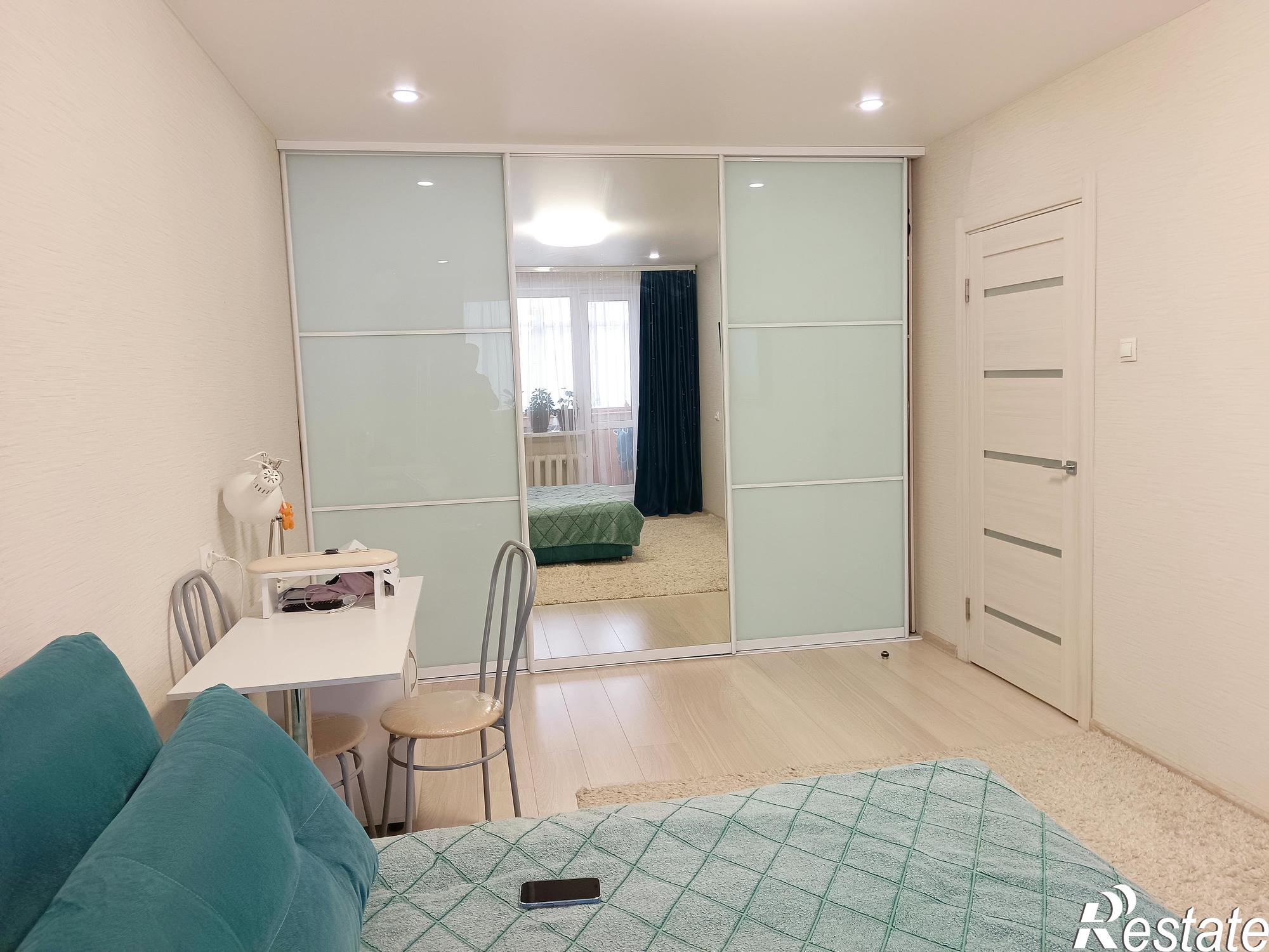 Купить квартиру за 4 050 000 рублей на Гузовского улица,5