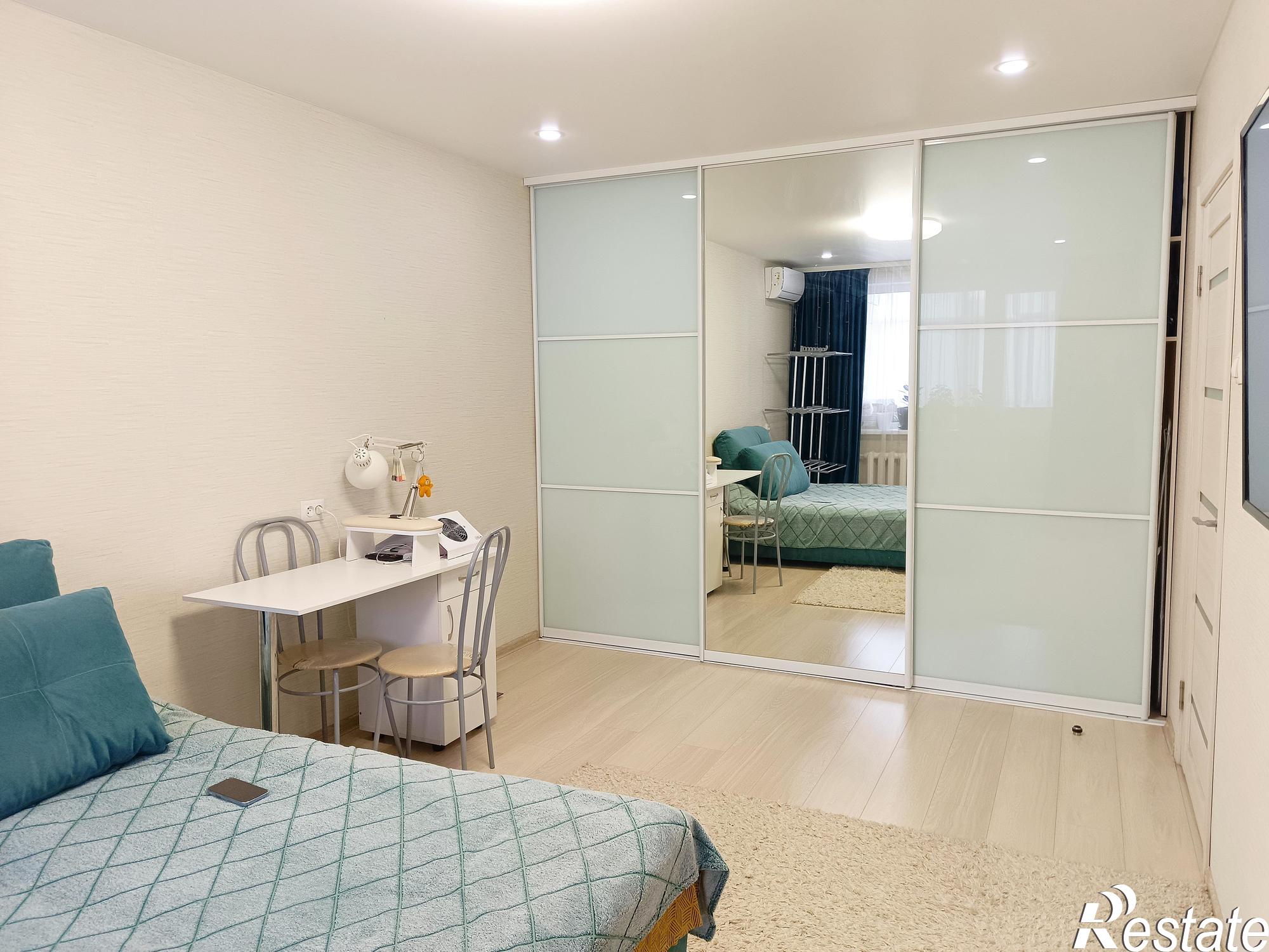 Купить квартиру за 4 050 000 рублей на Гузовского улица,5