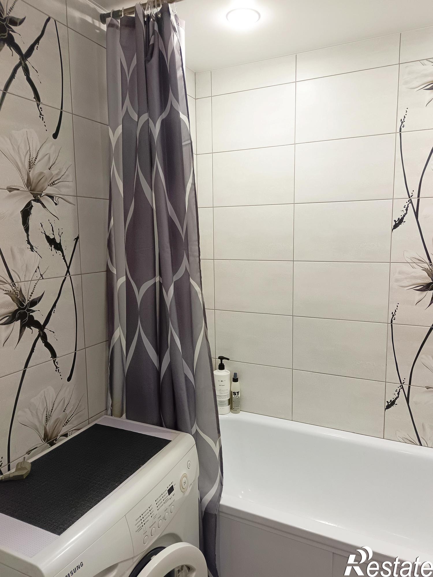 Купить квартиру за 4 050 000 рублей на Гузовского улица,5