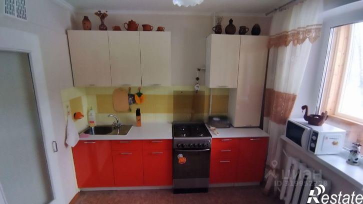 3-комн квартира улица Гузовского, 38,  д. 38