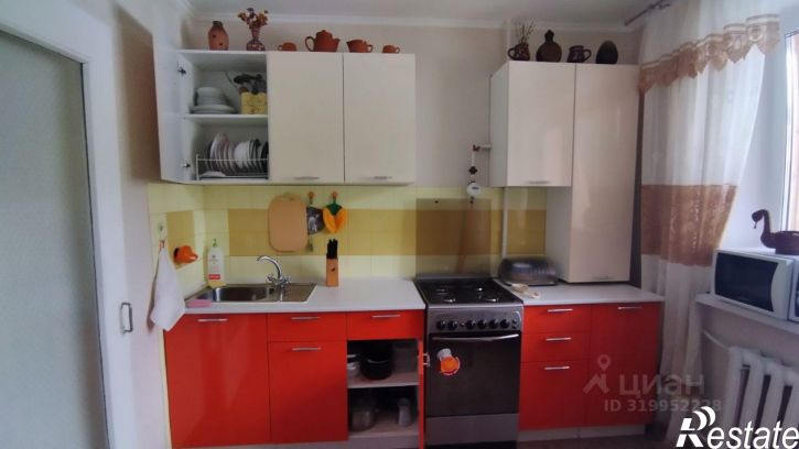 3-комн квартира улица Гузовского, 38,  д. 38