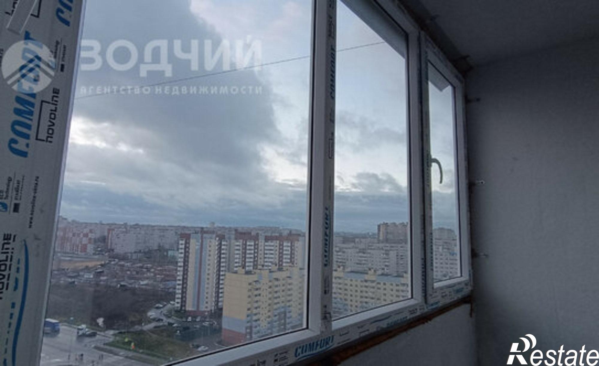 Купить квартиру за 4 350 000 рублей на Солнечный б-р, 8 2