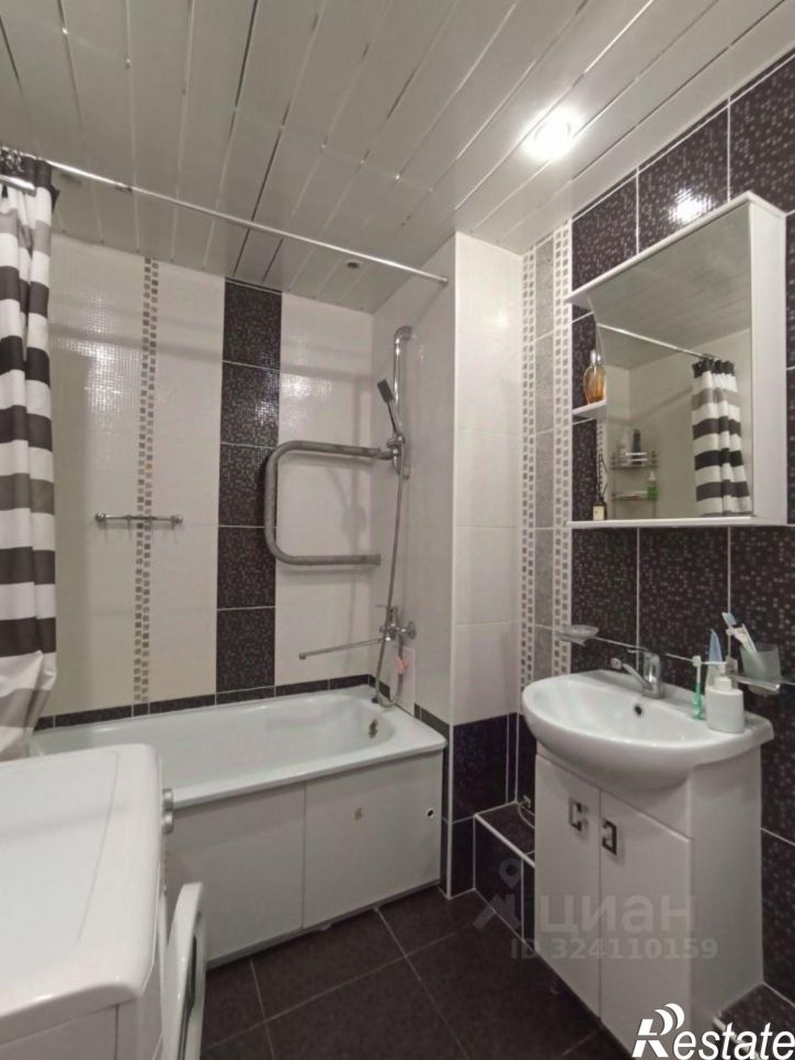 2-комн квартира улица Болгарстроя, 1,  д. 1