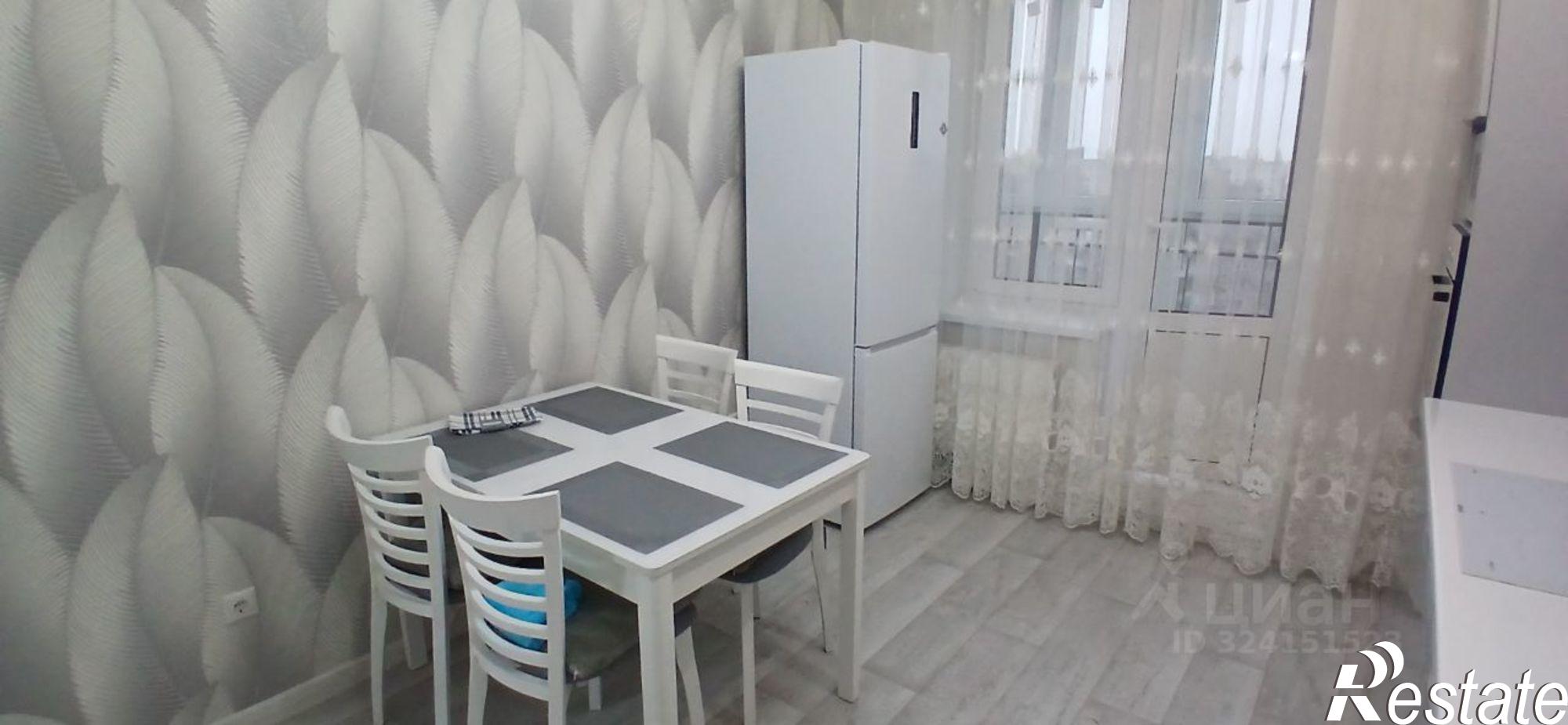 Сдать квартиру за 35 000 рублей на улица Шумилова, 8 к1