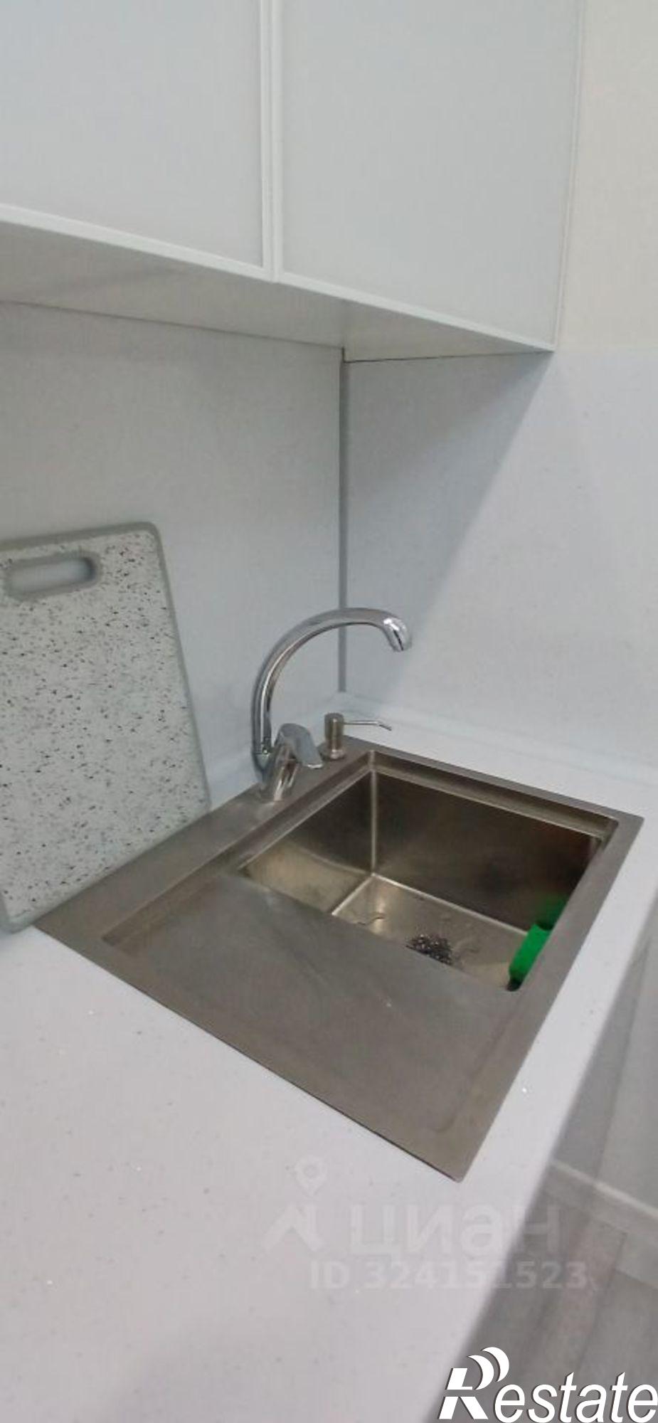 Сдать квартиру за 35 000 рублей на улица Шумилова, 8 к1