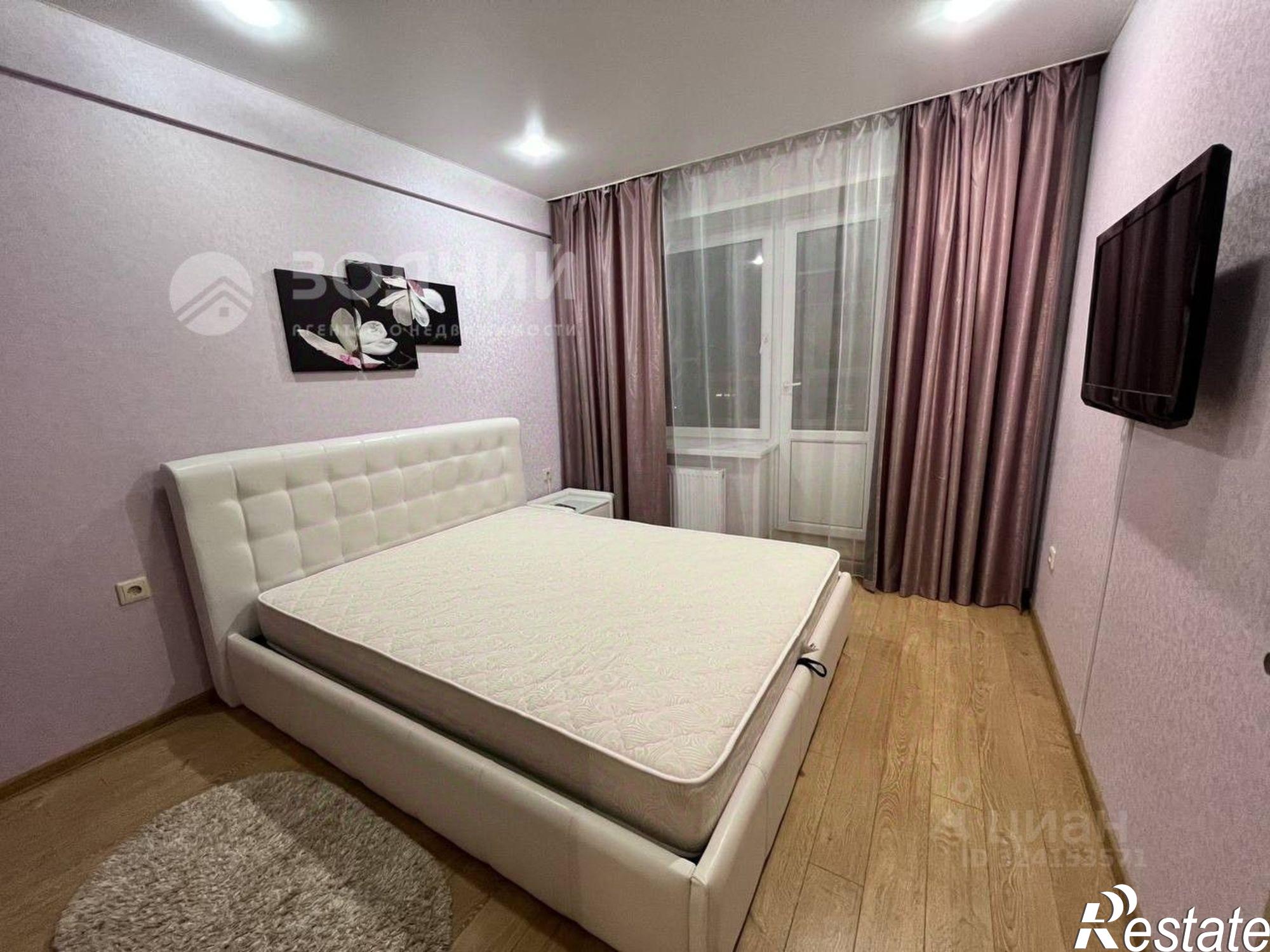 Сдать квартиру за 28 000 рублей на ул Новогородская, 28