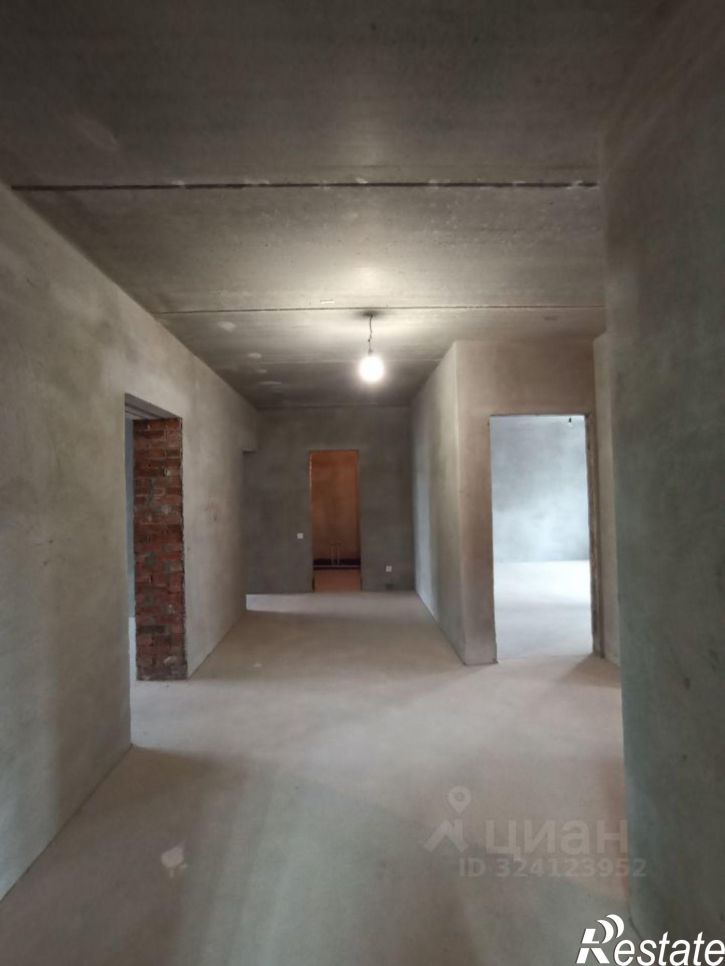 3-комн квартира улица Константина Иванова, 31/57,  д. 31/57