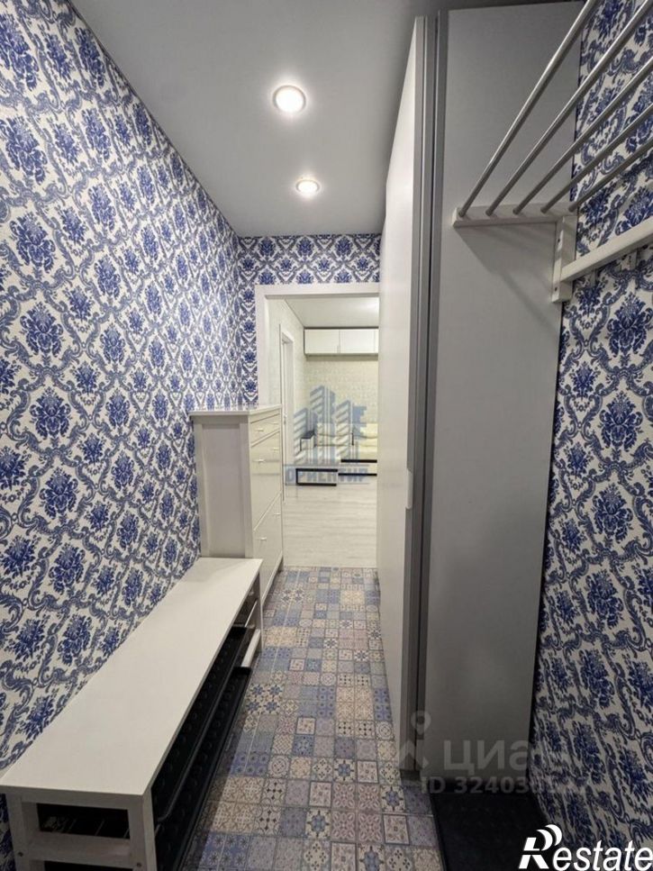 2-комн квартира пр-кт Геннадия Айги, 10,  д. 10