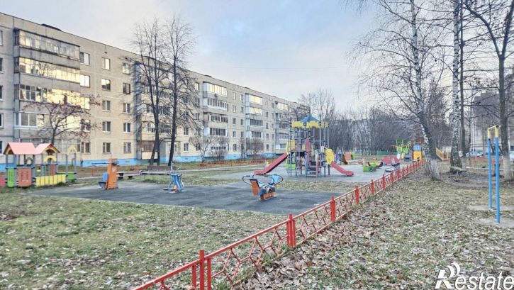 3-комн квартира пр-кт Тракторостроителей, 27,  д. 27