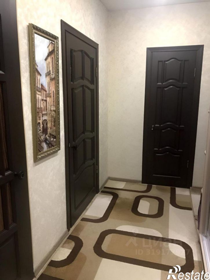 2-комн квартира пр-кт Максима Горького, 8,  д. 8