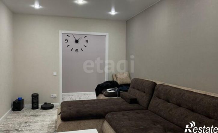 3-комн квартира пр-кт Тракторостроителей, 27,  д. 27