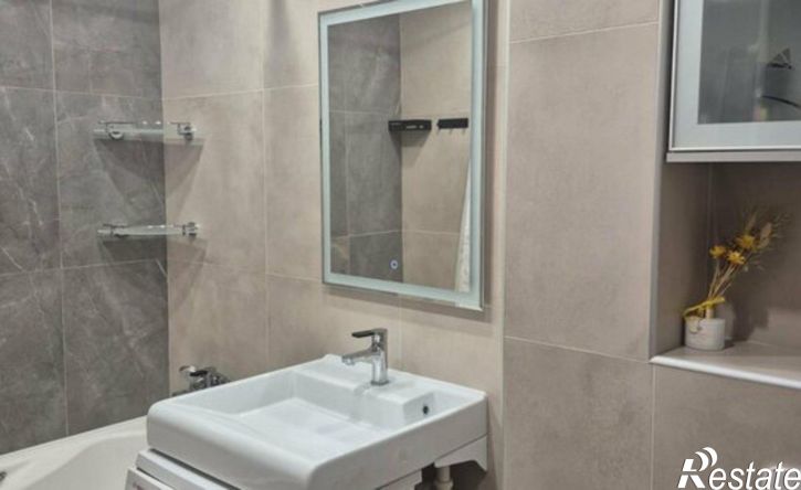 3-комн квартира ул Красина, 16,  д. 16