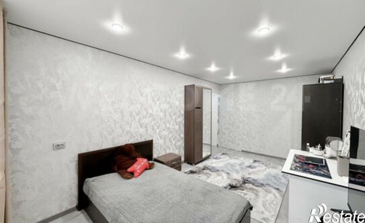 2-комн квартира улица 50 лет Октября, 10,  д. 10