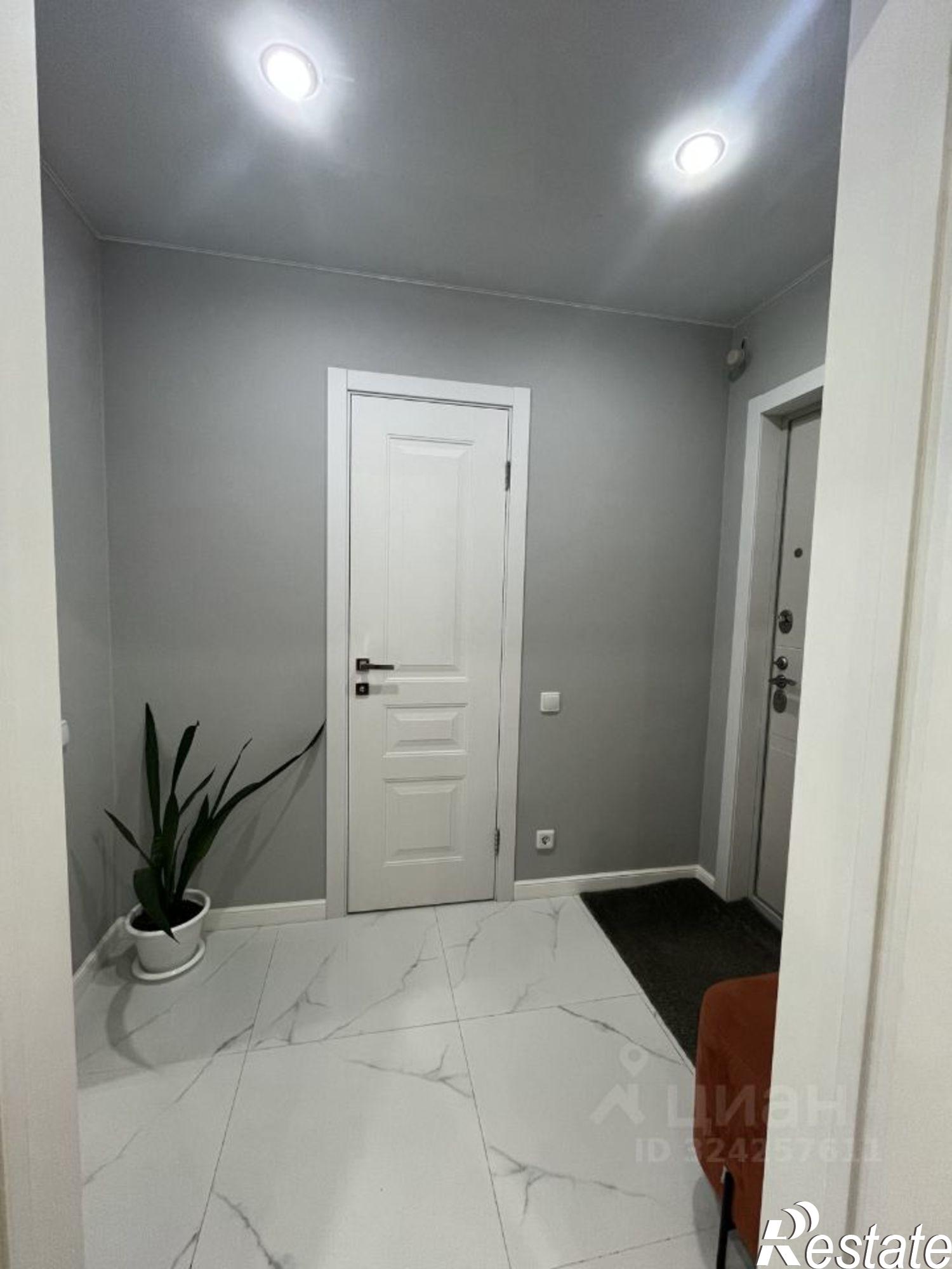 Сдать квартиру за 30 000 рублей на ул Писателя Лаврентия Таллерова, 12