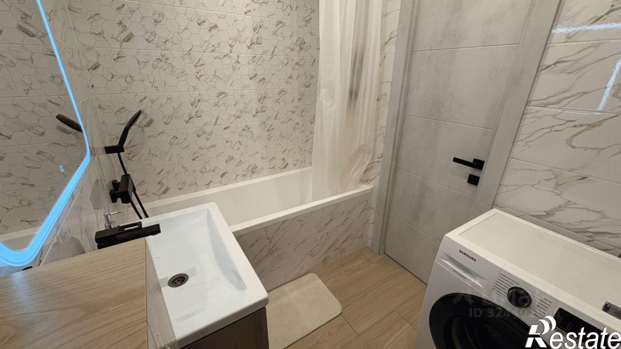 Купить квартиру за 6 000 000 рублей на улица Василия Алендея, 7