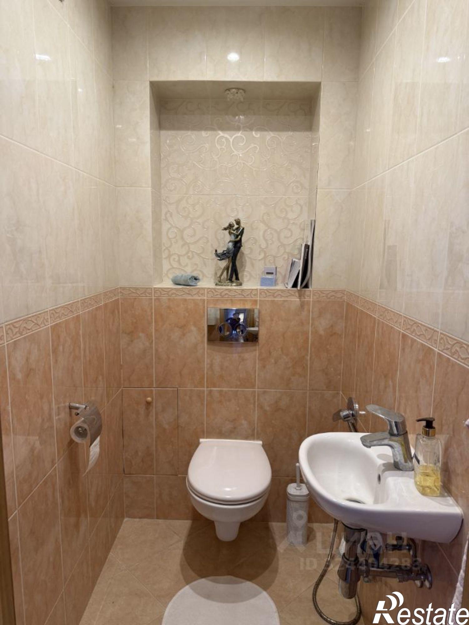 Купить квартиру за 17 900 000 рублей на ул Петра Ермолаева, 5