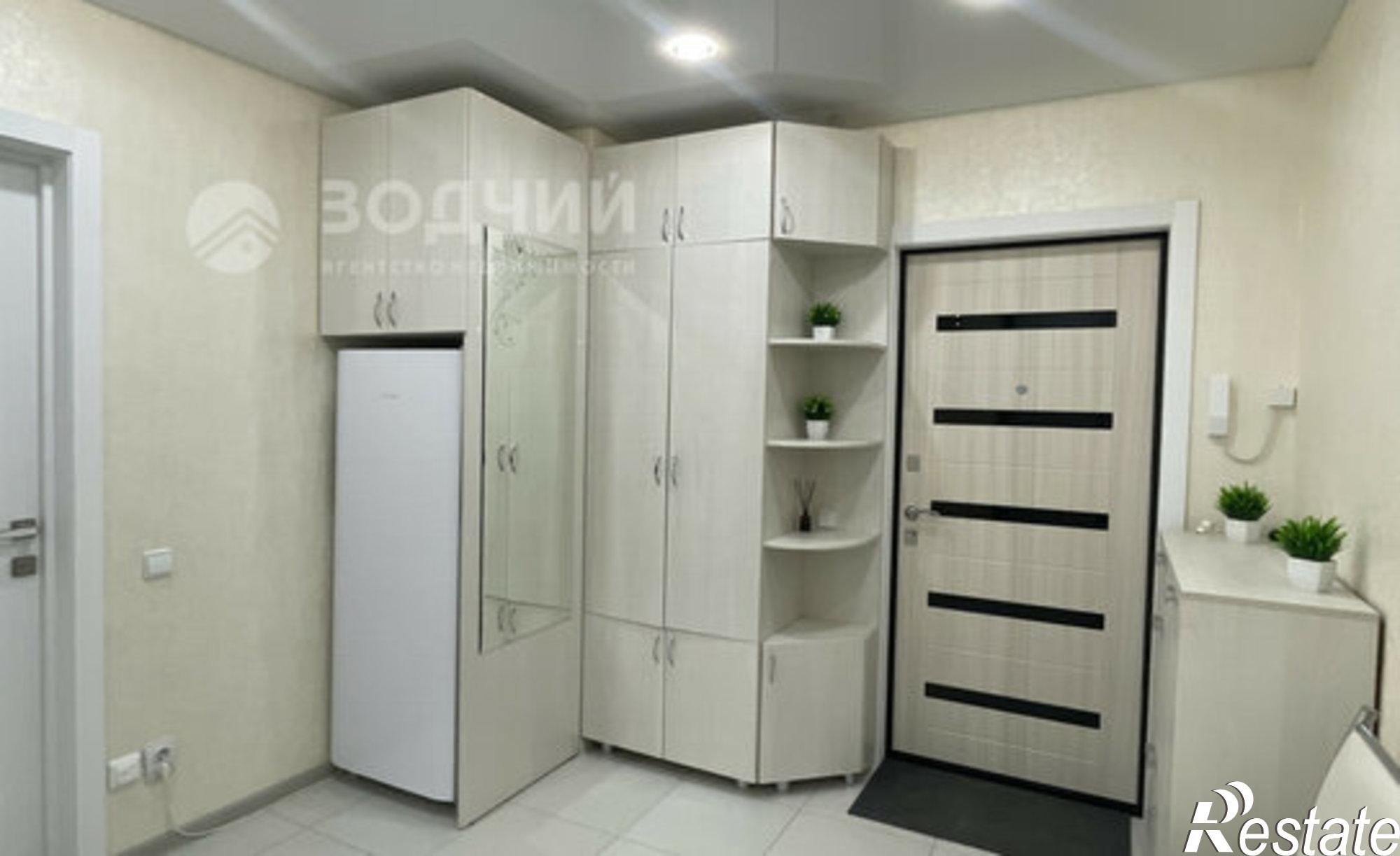 Купить квартиру за 6 100 000 рублей на Солнечный б-р, 6