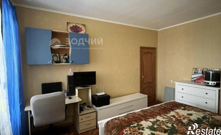 2-комн квартира улица Спиридона Михайлова, 1,  д. 1