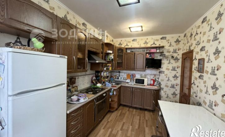 2-комн квартира улица Спиридона Михайлова, 1,  д. 1