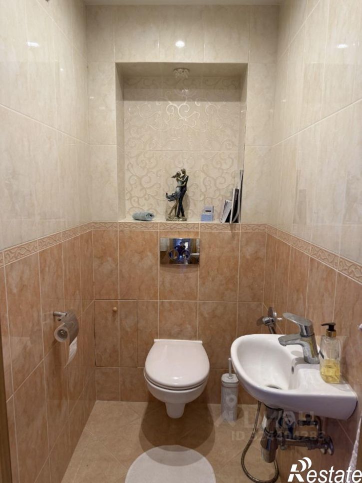 3-комн квартира ул Петра Ермолаева, 5,  д. 5