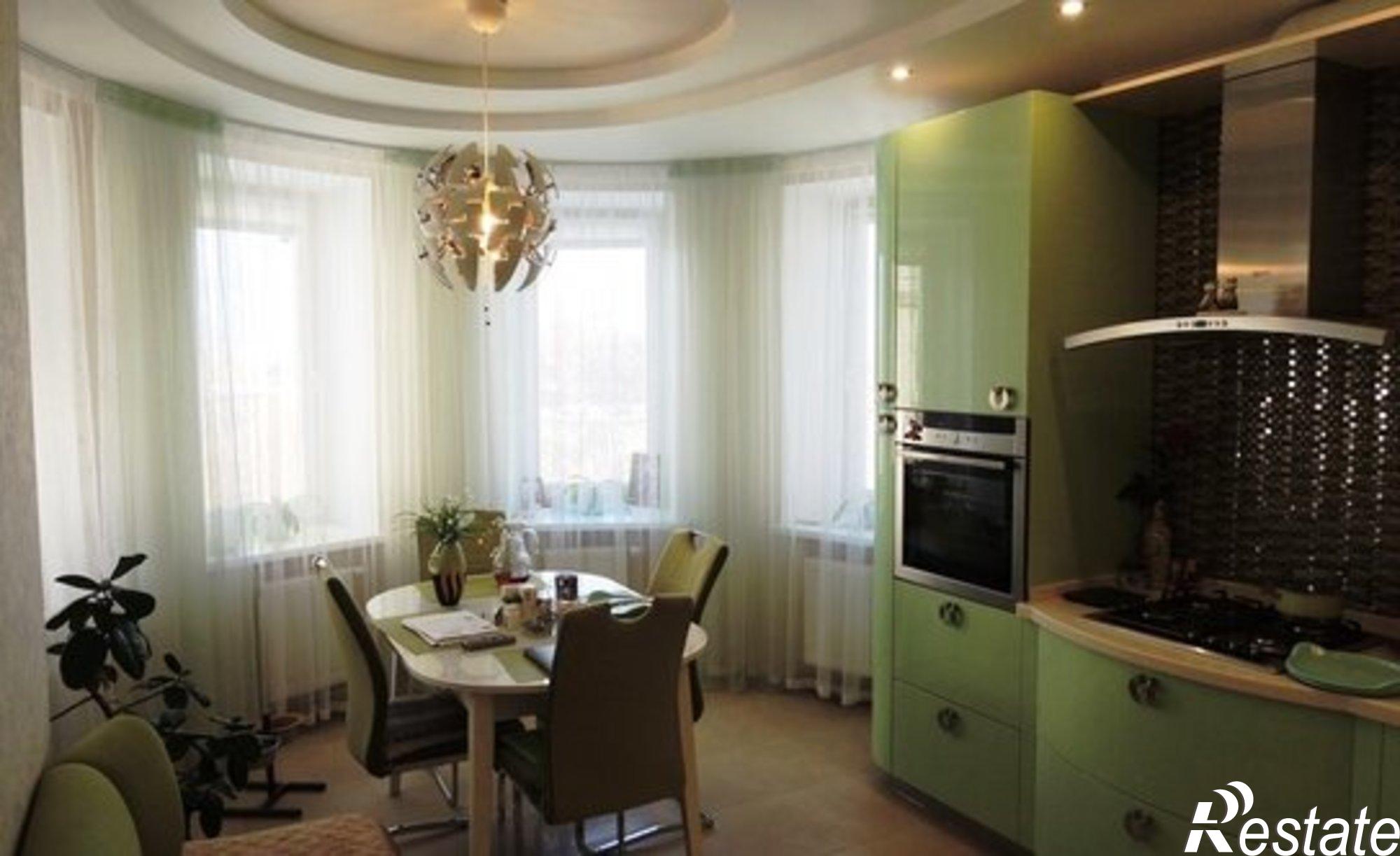 Купить квартиру за 10 000 000 рублей на ул Ленинского Комсомола, 10 1