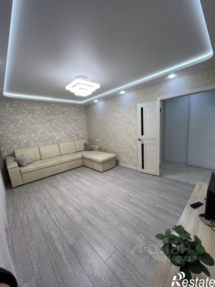 2-комн квартира Радужная улица, 1 к1,  д. 1 к1