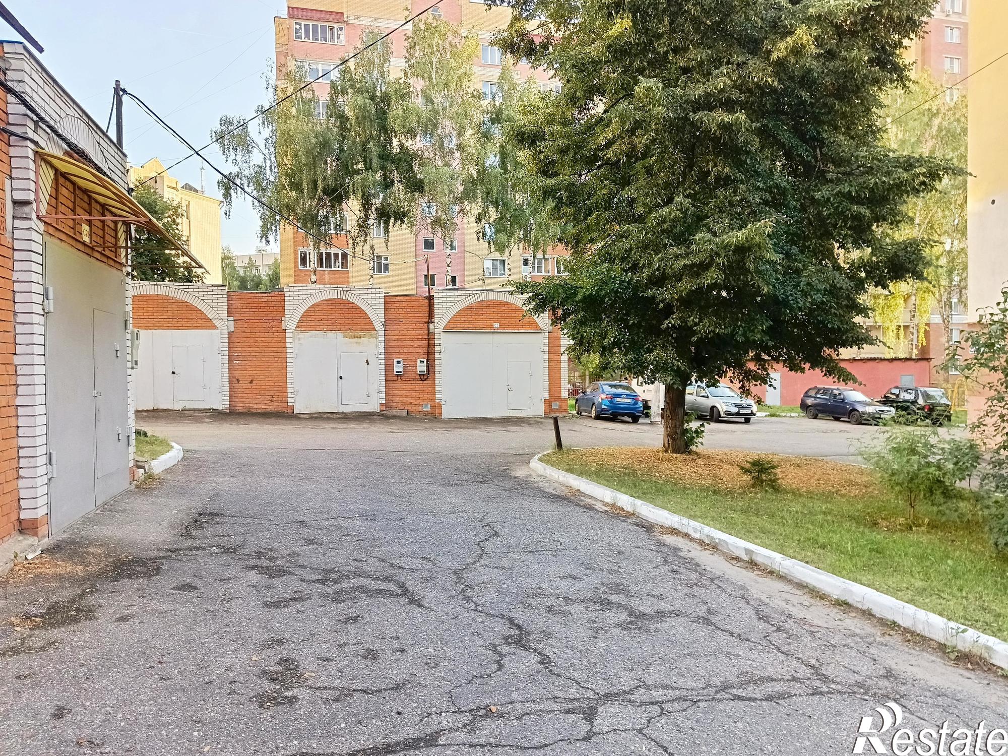 Купить гараж, место в паркинге за 1 500 000 рублей на Юрия Гагарина улица,30А