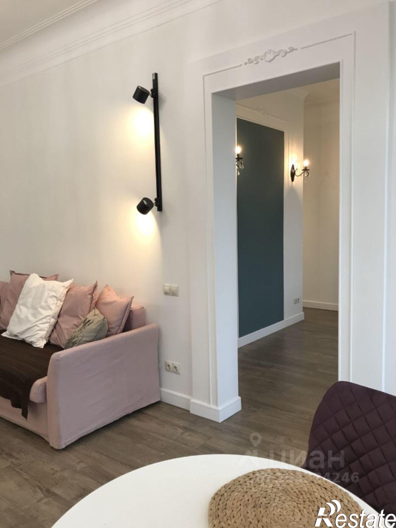 Купить квартиру за 12 000 000 рублей на Ленинградская улица, 21