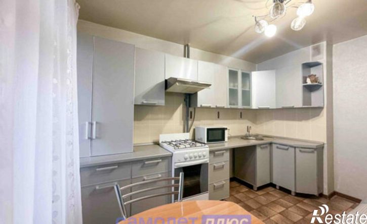 2-комн квартира улица Фёдора Гладкова, 32,  д. 32