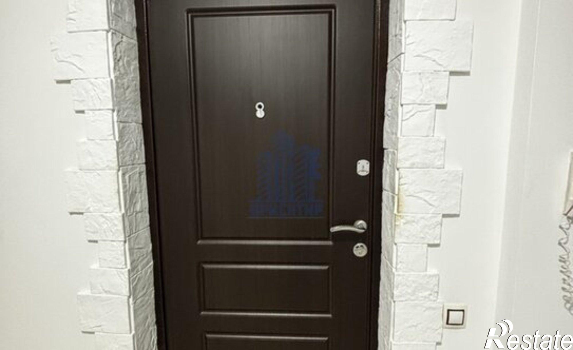 Купить квартиру за 10 200 000 рублей на ул Семена Ислюкова, 16