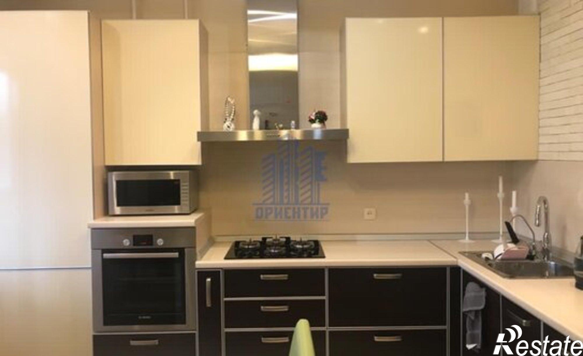 Купить квартиру за 8 450 000 рублей на ул Константина Иванова, 91