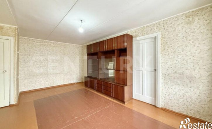 3-комн квартира улица Петрова, 13,  д. 13