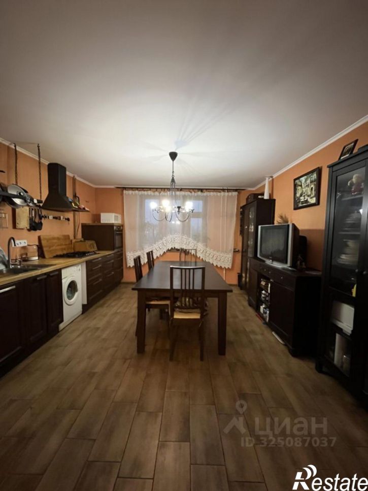 5-комн квартира улица Пирогова, 4 к2,  д. 4 к2
