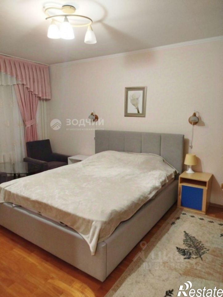 4-комн квартира ул Ярмарочная, 5,  д. 5